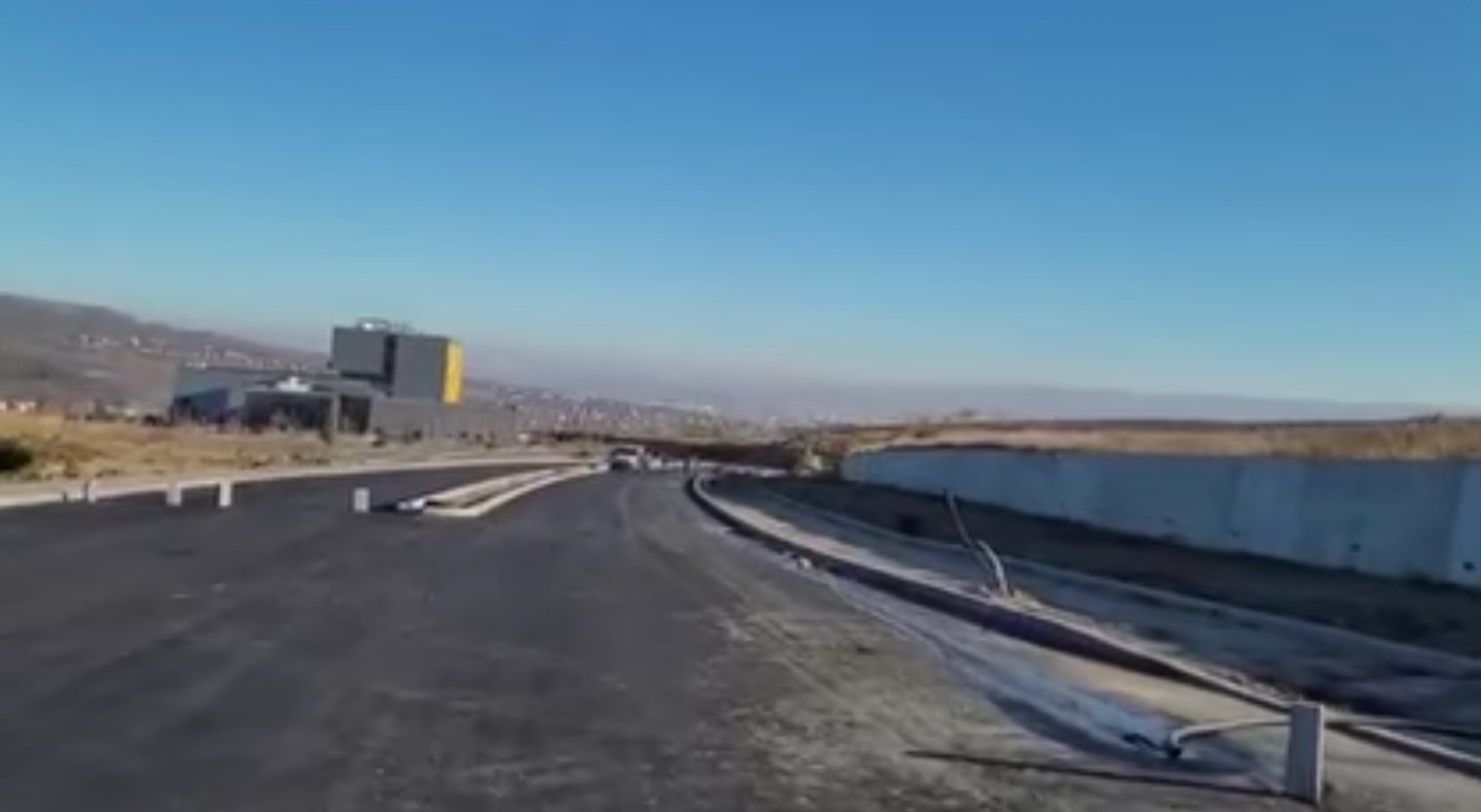 Stadiul lucrărilor la drum a ajuns la 70%.
