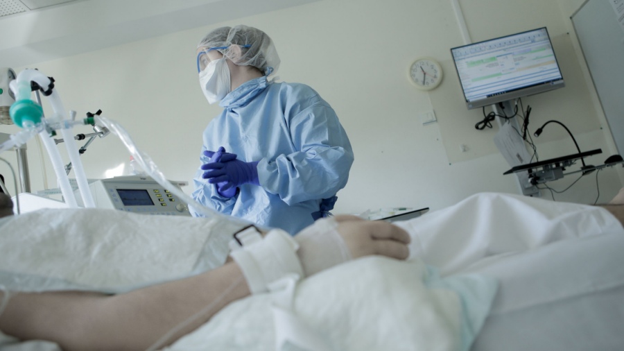 24 de copii se află la ATI cu COVID-19