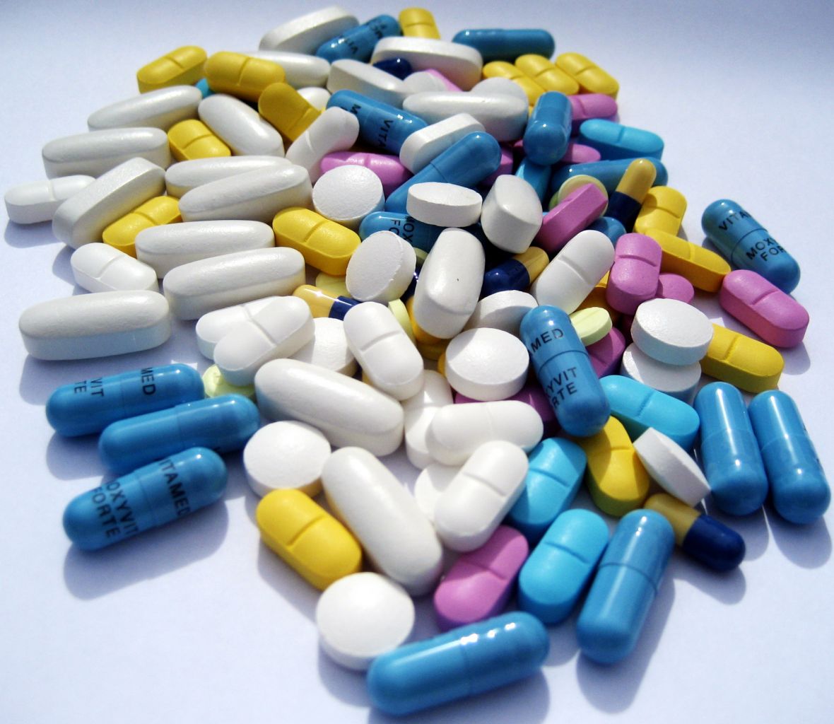 81% dintre români au luat în ultimele trei luni vitamine.