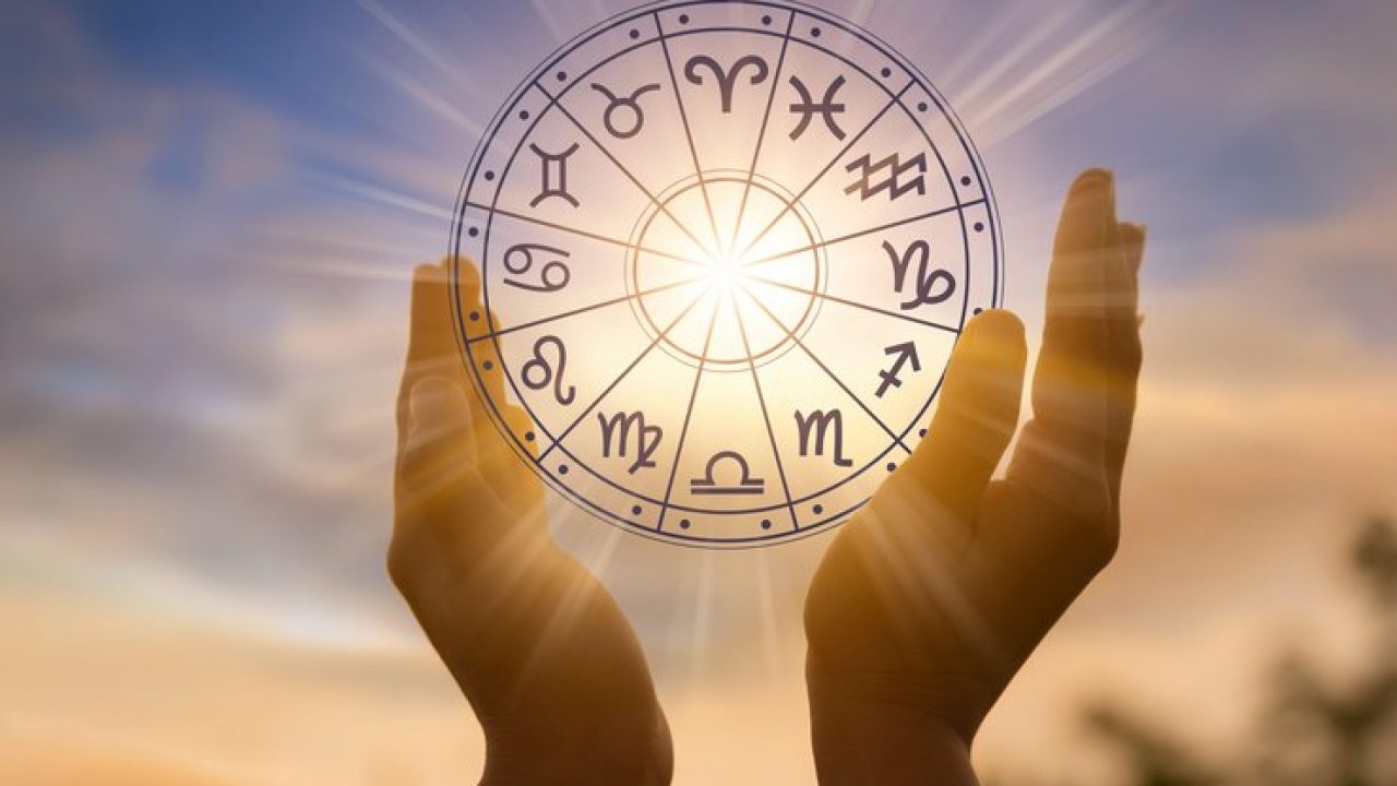 Horoscop 1 decembrie 2021. Află ce ți-au pregătit astrele de Ziua Națională a României
