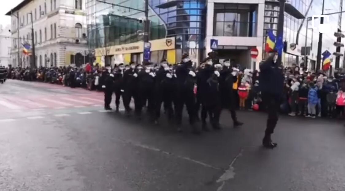 VIDEO. Jandarmeria Cluj își cere scuze pentru defilarea stânjenitoare de 1 decembrie: „Astfel de momente sunt de neacceptat”