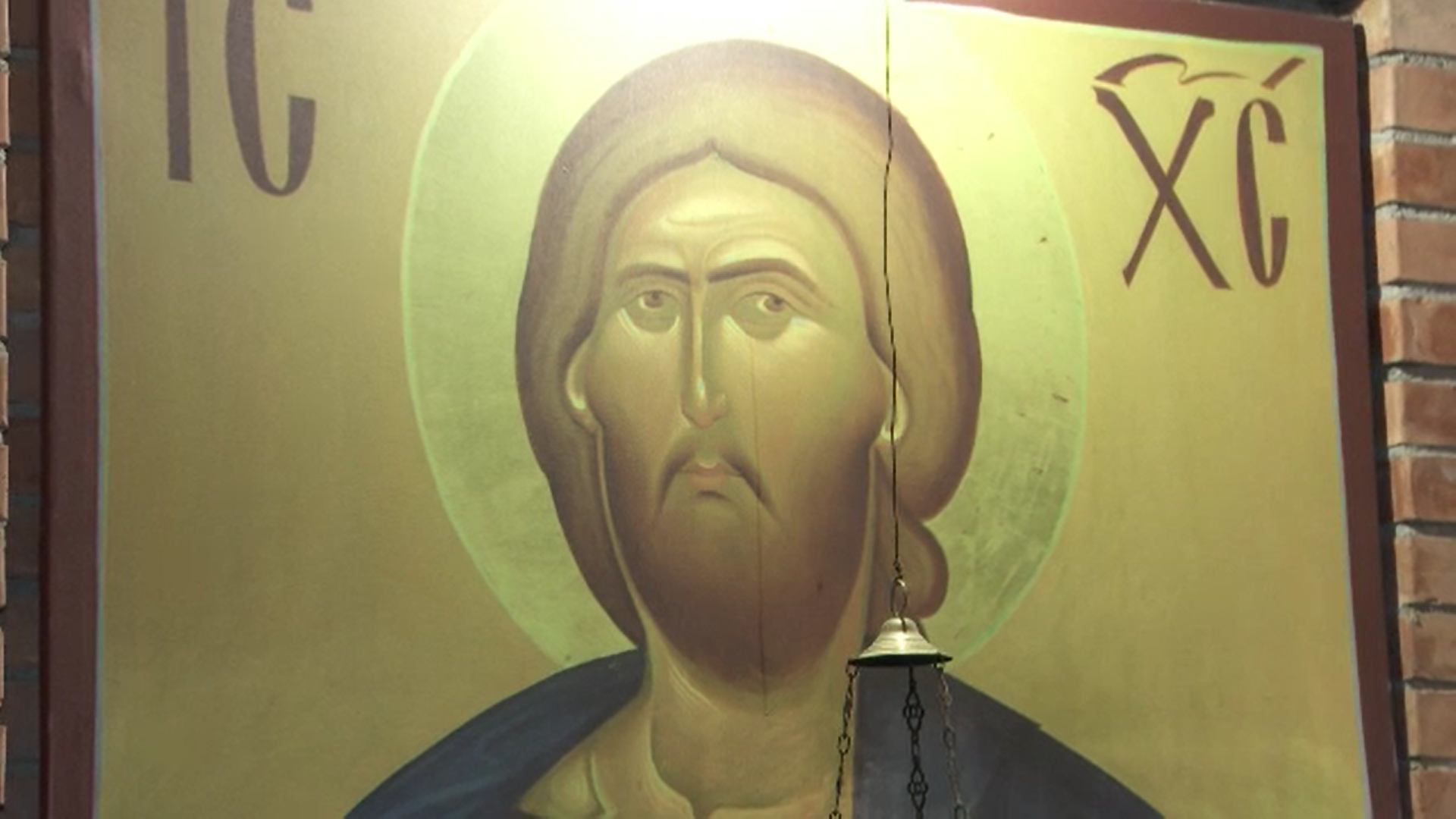 O icoană de la Cluj a început să lăcrimeze. Sursa: stirileprotv.ro