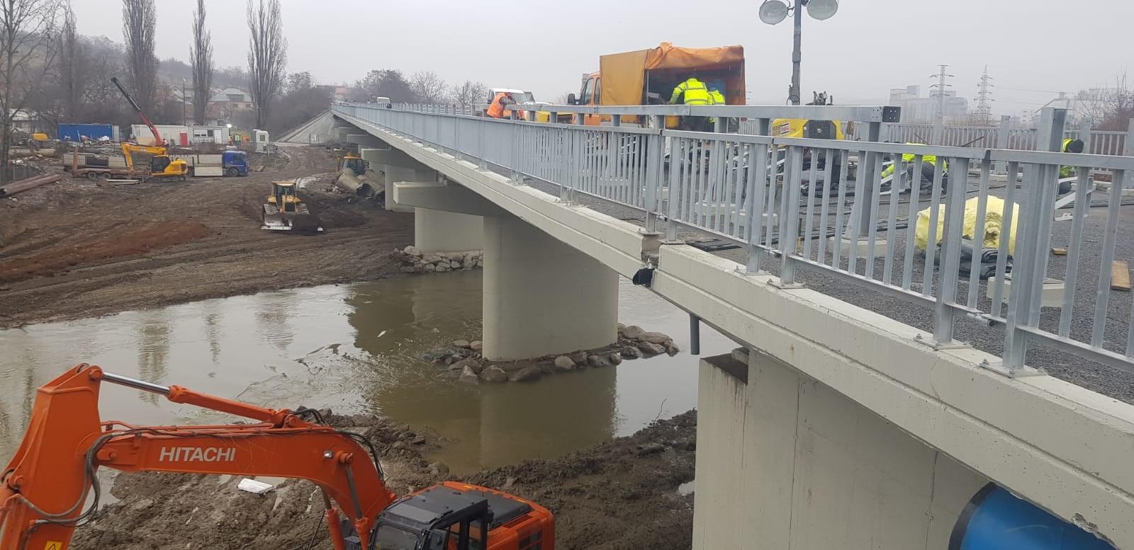 Vești bune pentru șoferi. LUNI se redeschide traficul pe podul peste râul Arieș din Turda