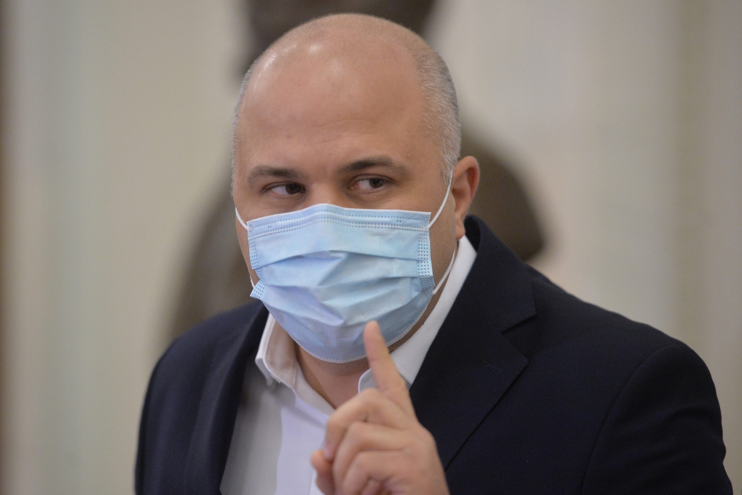 Emanuel Ungureanu nu este de acord cu noua formă a Certificatului Verde