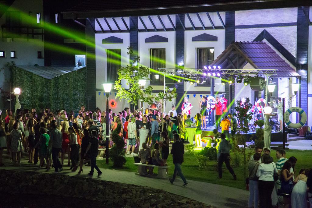 Wonderland Cluj oferă loc de muncă angajaților pensiunii afectate de explozie.