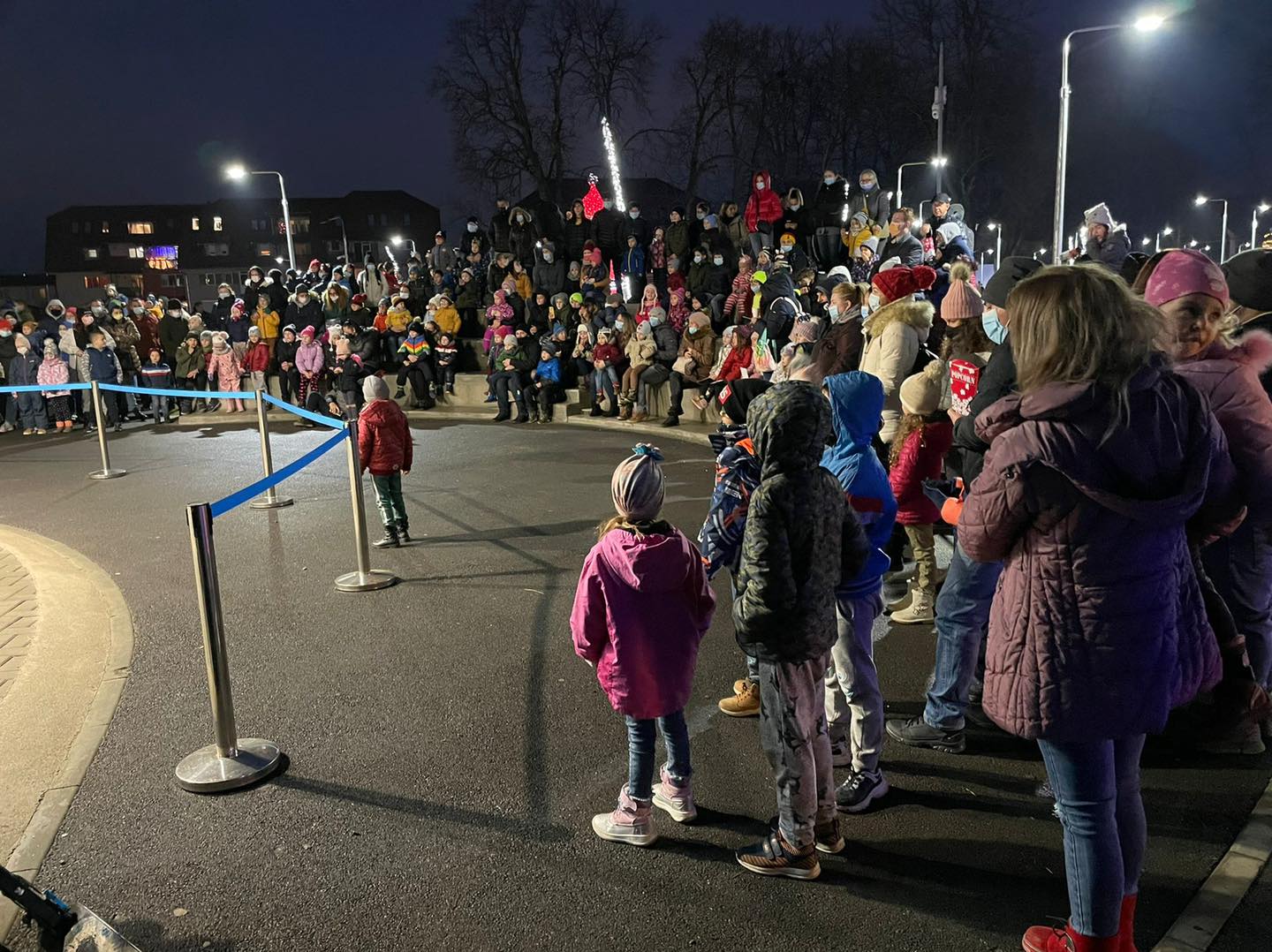 Zi cu surprize pentru micii floreșteni! Copiii din comună