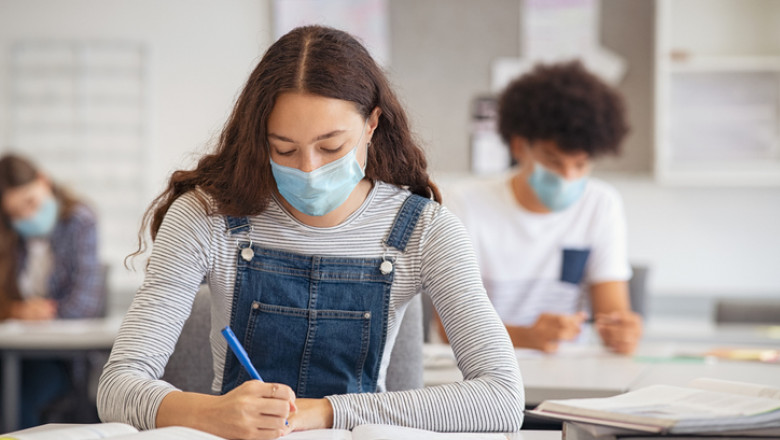 Pe lângă educația financiară și cea juridică