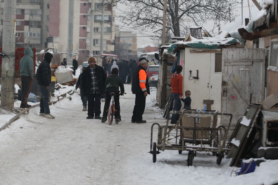 Se împlinesc 11 ani de la evacuarea a 350 de persoane de etnie romă de pe strada Coastei
