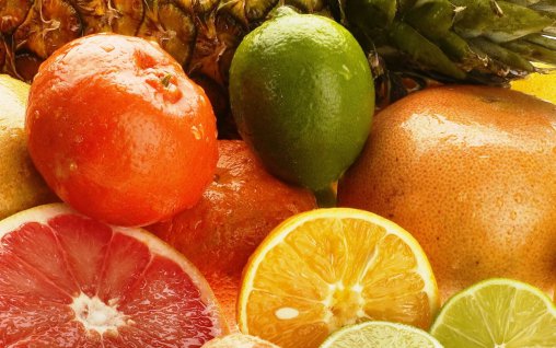 Zeci de tone de fructe cu pesticide