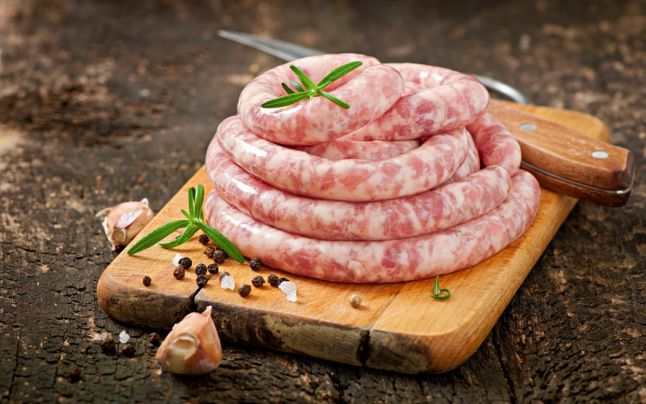 Rețetă pentru cei mai buni cârnați pentru Crăciun. Cum să pregătești cârnați ca la bunica acasă