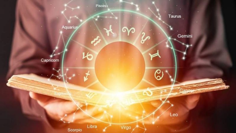HOROSCOP 22 decembrie 2021. Gemenii trebuie să renunțe din a mai lua decizii cu inima. Un nativ este surprins de noroc