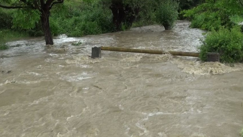 COD PORTOCALIU de inundații pe râurile din Cluj și alte 8 județe