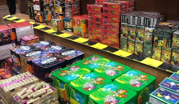 40 de kg de artificii și artificii