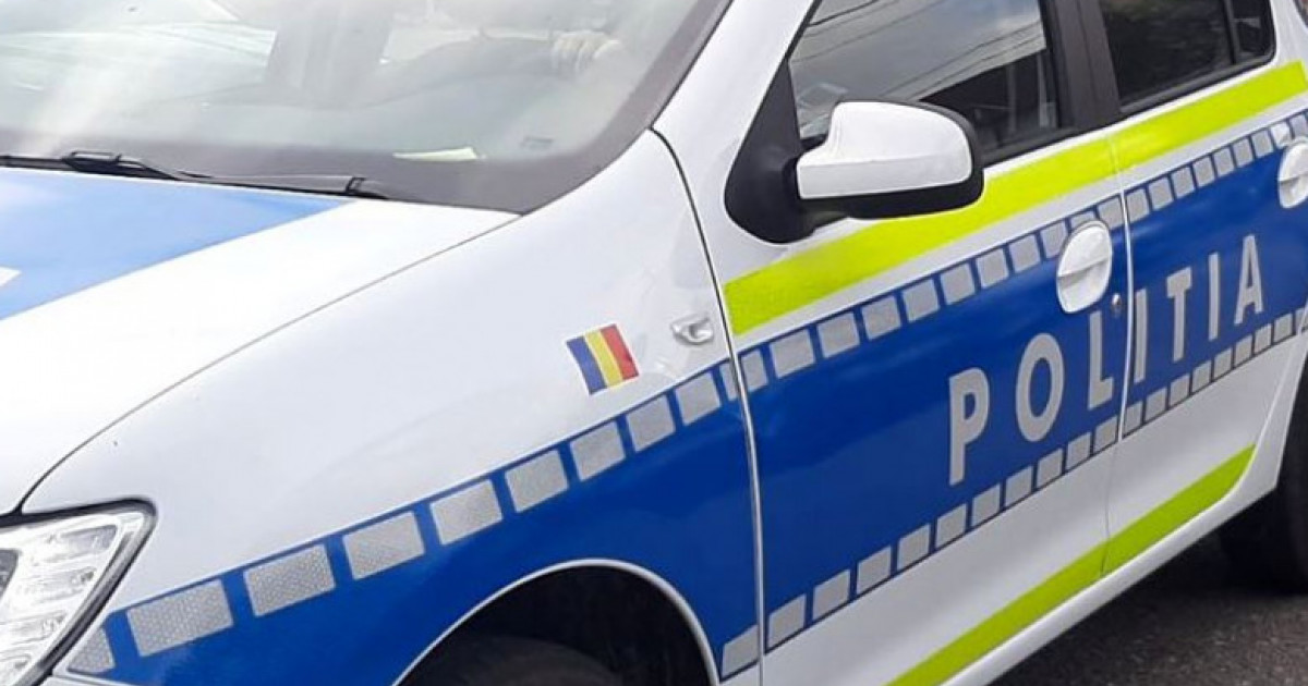 Bătaie în trafic între o femeie și un bărbat în Câmpia Turzii! Șoferul