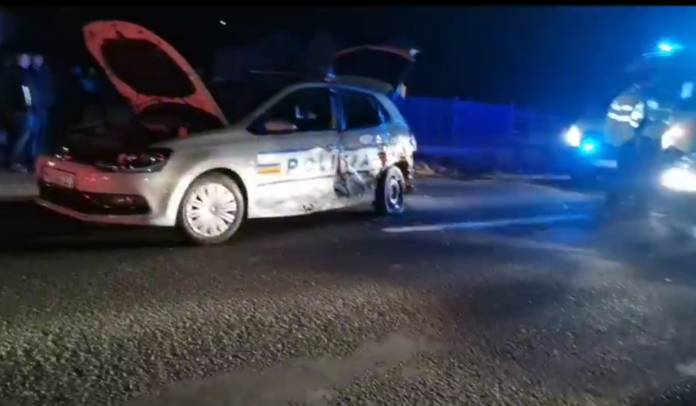 Mașină de poliție