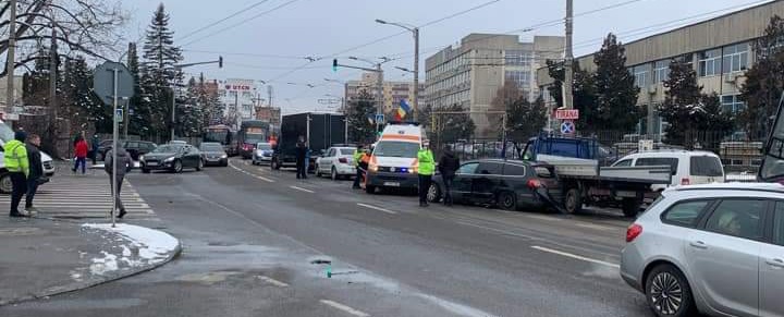 Accident cu 5 mașini pe Bulverdul Muncii. Foto: Facebook/ INFO TRAFIC jud. CLUJ.