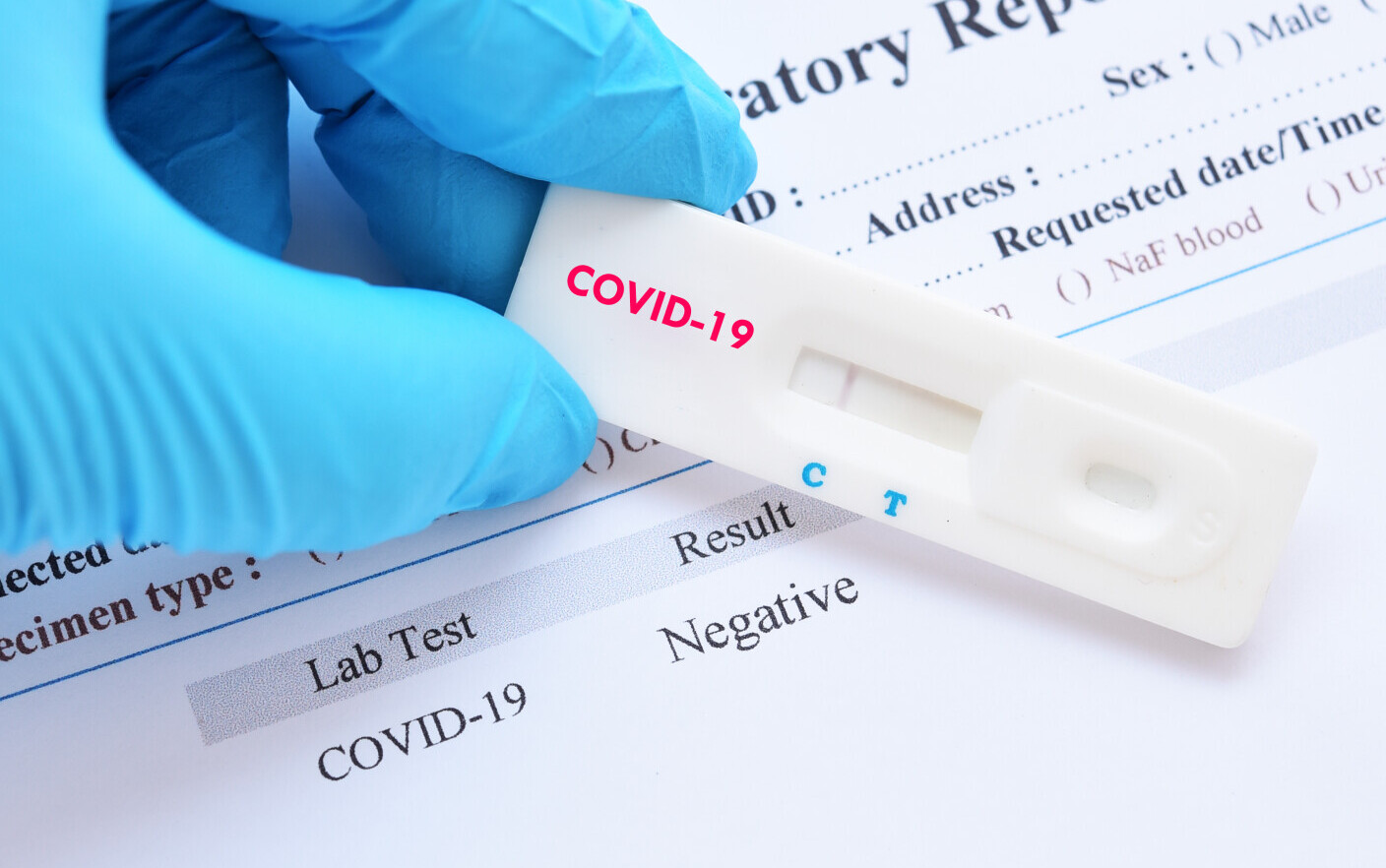 LISTA farmaciilor din Cluj în care te poți testa de Covid-19. Începe testarea în cabinetele medicilor de familie