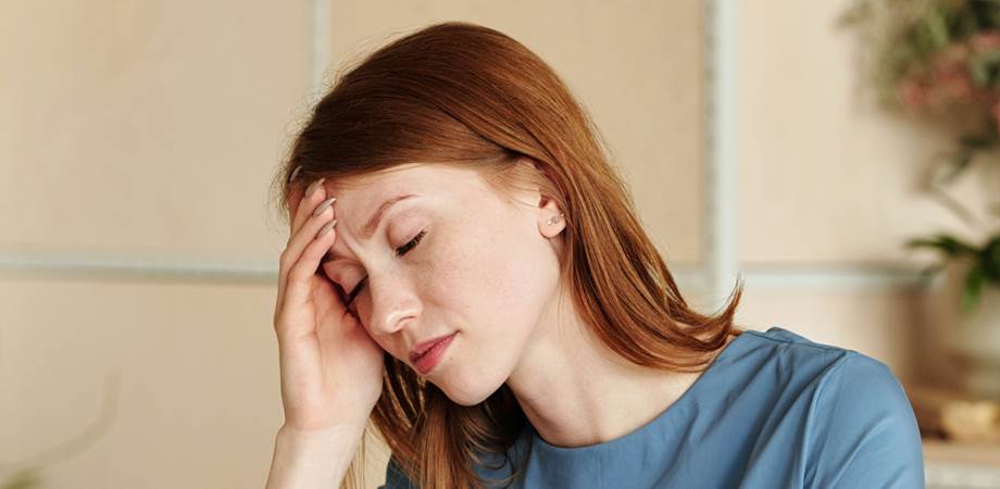 Simptomul care apare la persoanele care suferă de cancer. La ce trebuie să fii atent