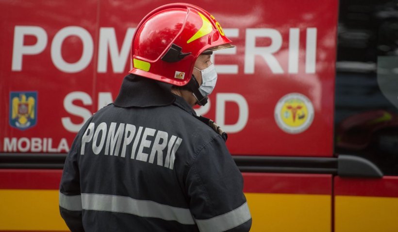 Un bărbat din localitatea Buza a ajuns la spital în stare gravă după ce i-a luat foc casa