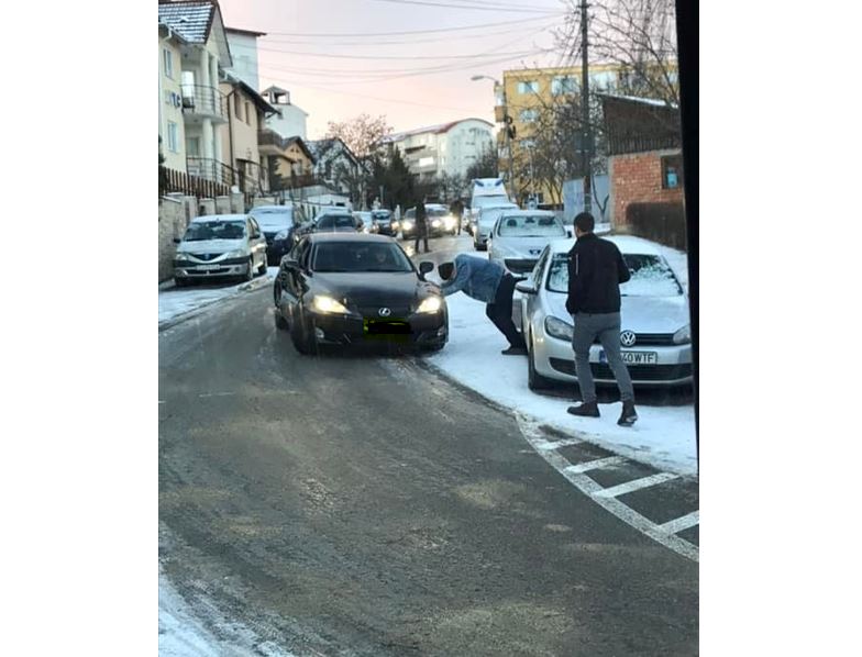 Amenzi pentru administratorii Bulevardului Muncii și altor 4 drumuri pentru necurățarea lor pe timp de iarnă