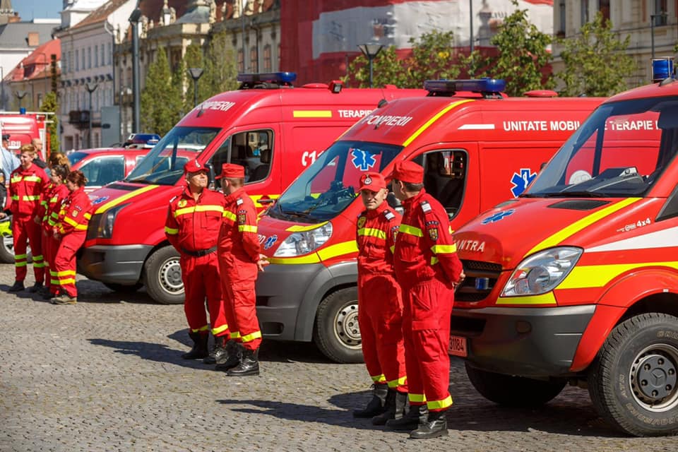Primăria Cluj-Napoca va asigura două mese pe zi pentru 10 angajați ai SMURD