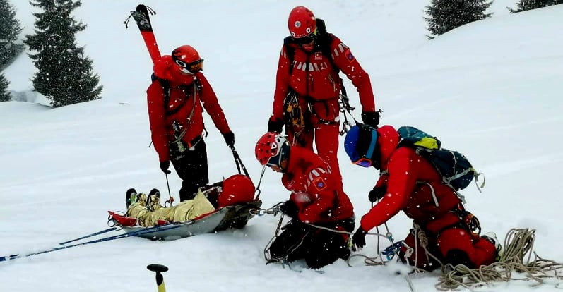 19 accidentări pe pârtiile din zona Clujului