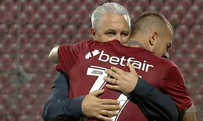 Denis Alibec pleacă de la CFR Cluj.