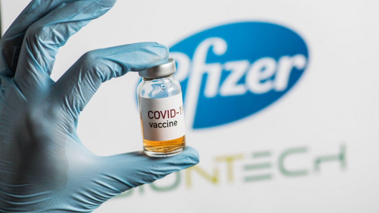 O nouă tranșă de vaccinuri Pfizer BioNTech sosește în România. 24.000 de doze de vaccin pentru copiii între 5 și 11 ani ajung la Cluj
