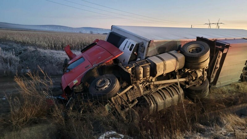 Accident pe A1 cu două TIR-uri