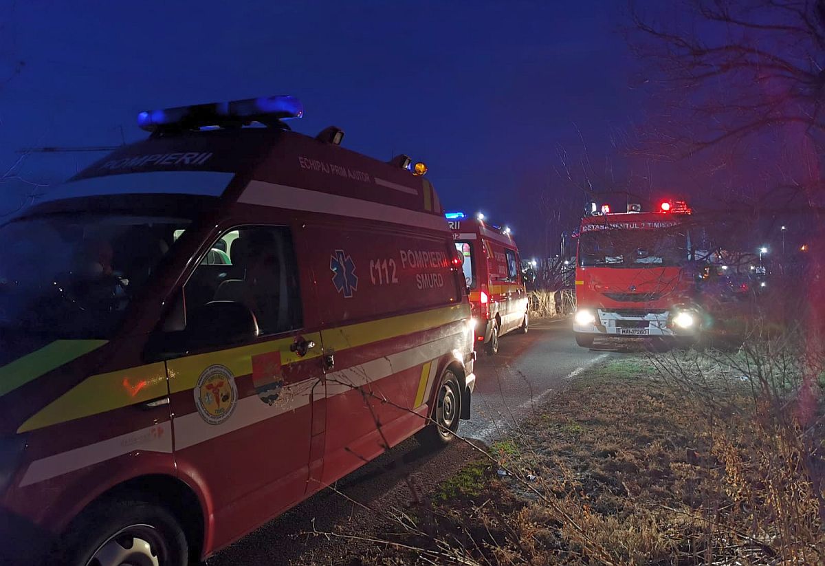 ACCIDENT la intrarea pe A3 lângă Turda. Două mașini s-au LOVIT