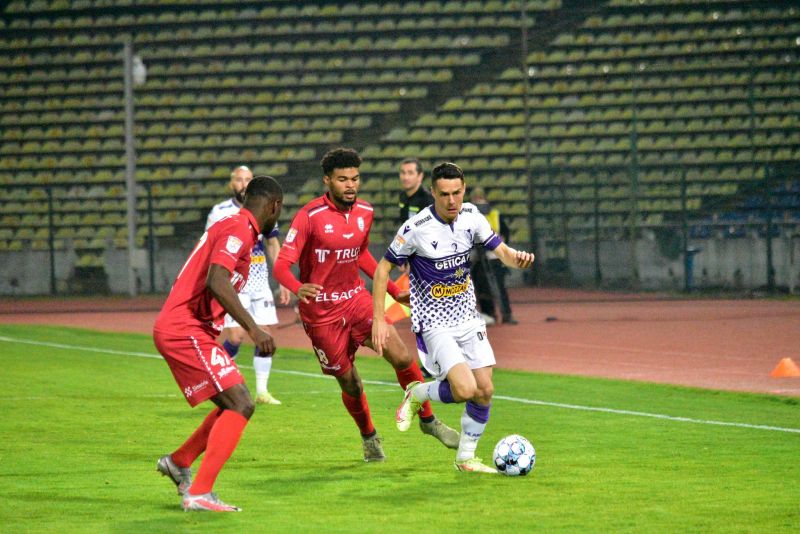 CFR Cluj l-a luat pe Roger de la UTA. Câți bani a cerut FC Botoșani pentru transferul lui Braun