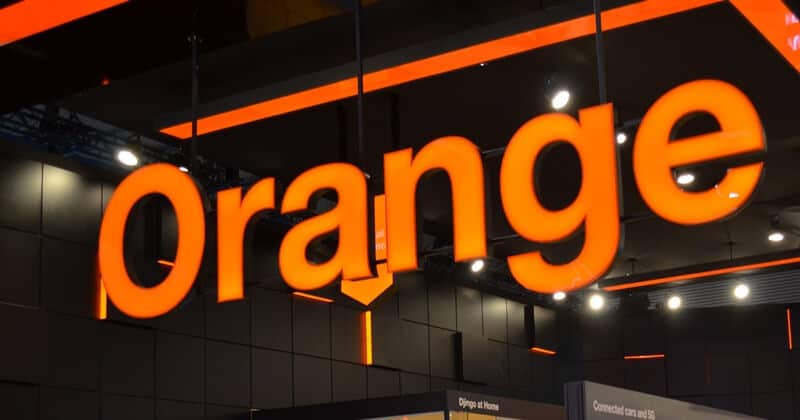 Rețeaua de telefonie Orange se confruntă cu probleme în mai multe orașe din țară