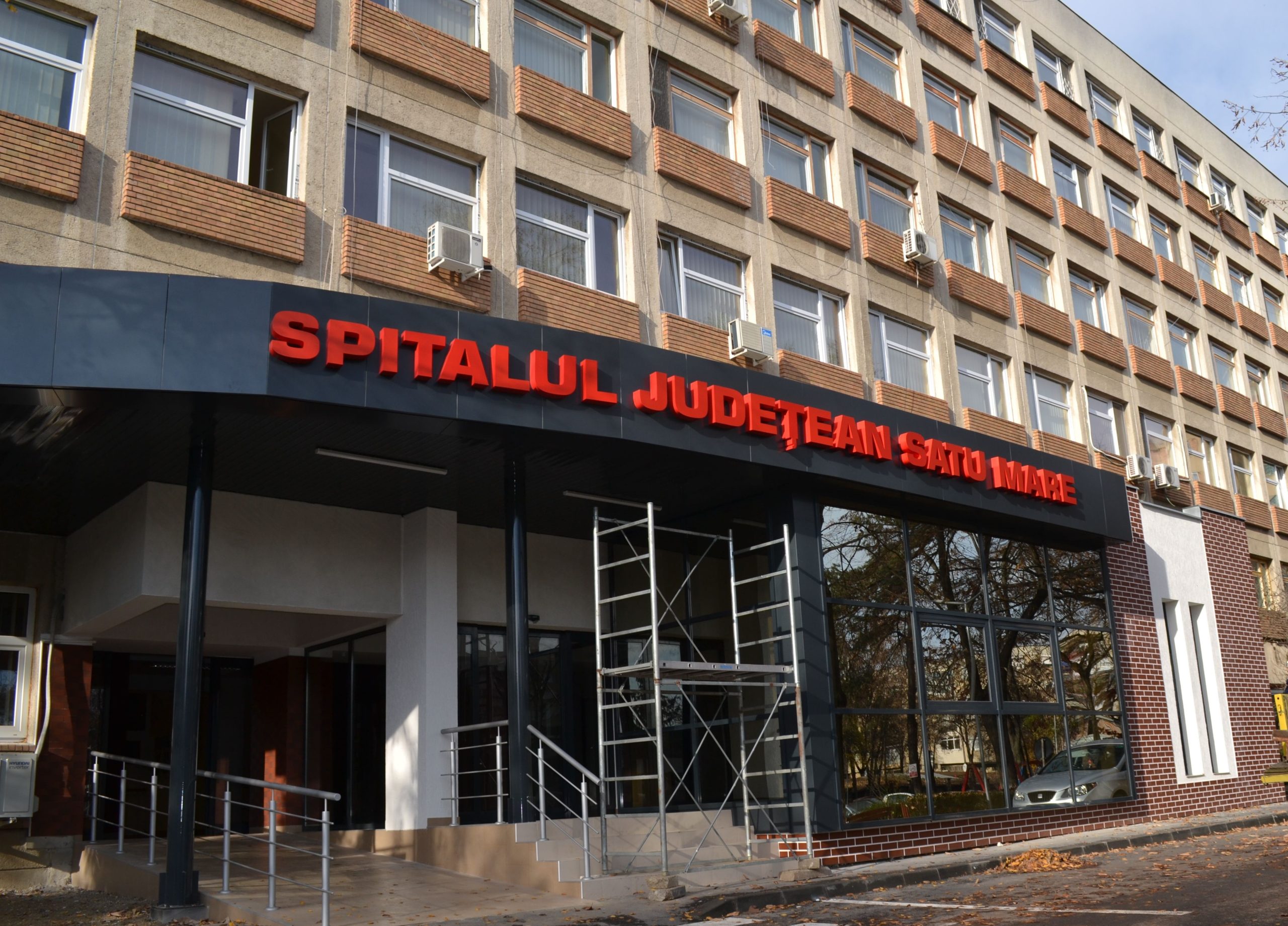 Anchetă la Spitalul din Satu Mare. Un pacient a fost găsit mort