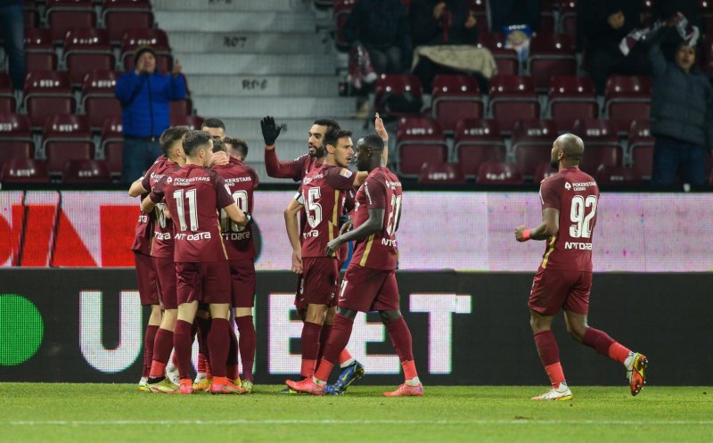 CFR Cluj a învins-o pe FC Rapid Bucureşti cu scorul de 2-1.