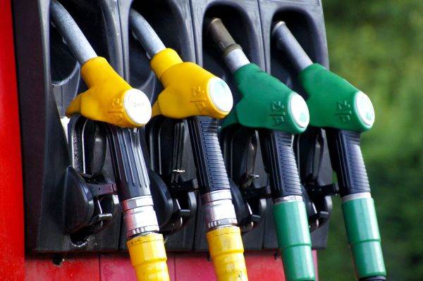 Acciza la carburanți va fi redusă! Litrul de carburant ar putea coborâ sub 6 lei