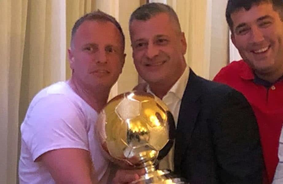 Neluțu Varga sărbătorind câștigarea campionatului cu CFR Cluj