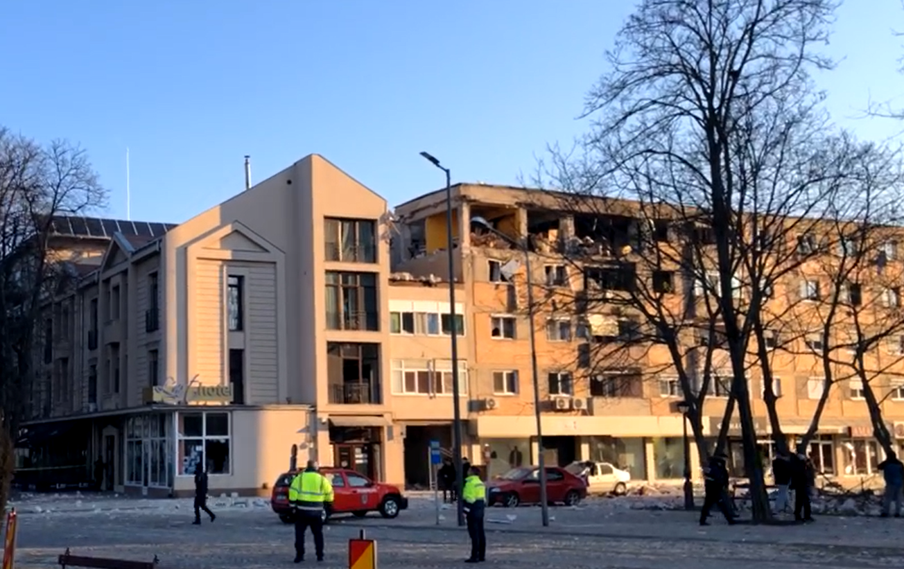 Explozie urmată de incendiu
