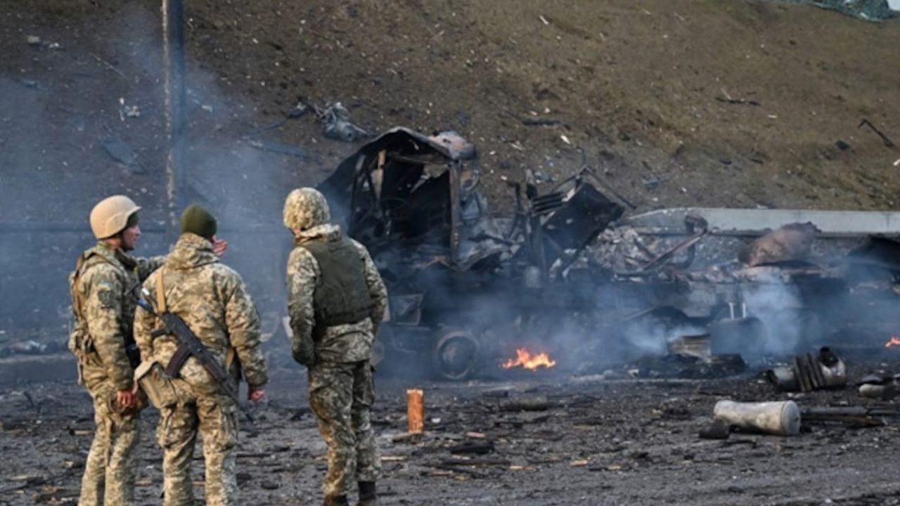 Bombardamente la doar 15 kilometri din România. Armata rusă a atacat o bază militară