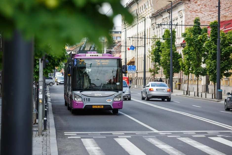 Troleibuzele nefolosite din Cluj-Napoca vor fi donate orașelor din Ucraina grav afectate de război