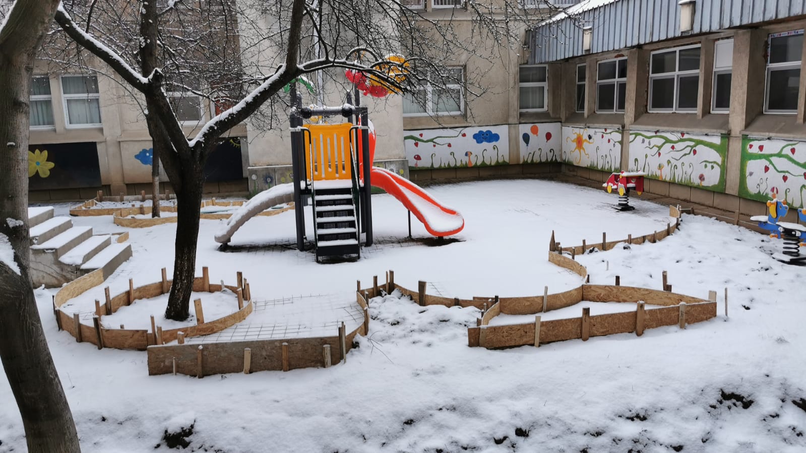Clujean cu suflet mare! Vlad Pop va alerga la semimaratonul Brașov pentru amenajarea locului de joacă de la Spitalul de copii din oraș