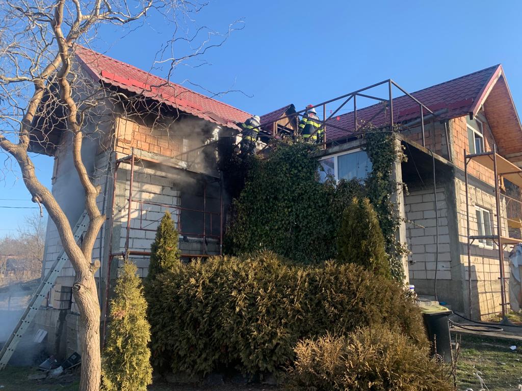 Incendiu la o casă aflată în proces de construcție în Bonțida