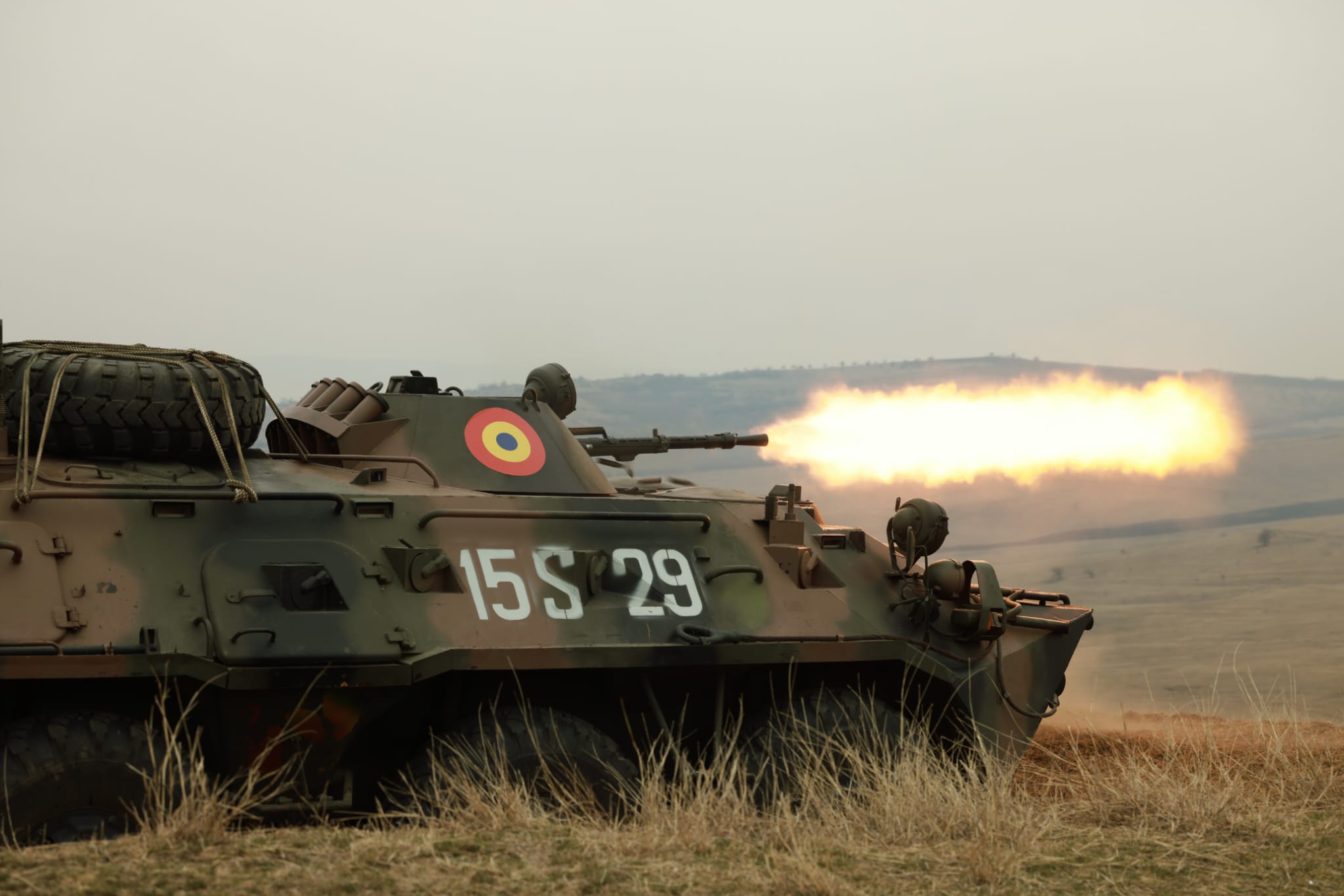 Un soldat român a murit după ce a fost călcat de tanc