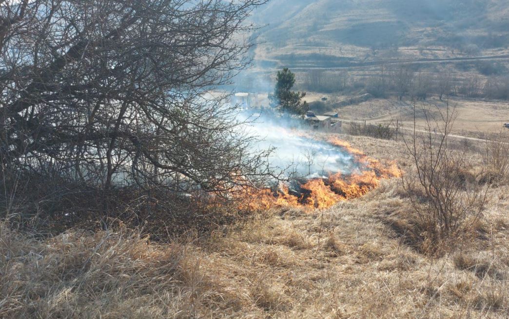 Dosar PENAL pentru cel care a provocat un incendiu în zona Făget. Emil Boc: „Toleranță ZERO”/ Sursă foto: Facebook - Emil Boc