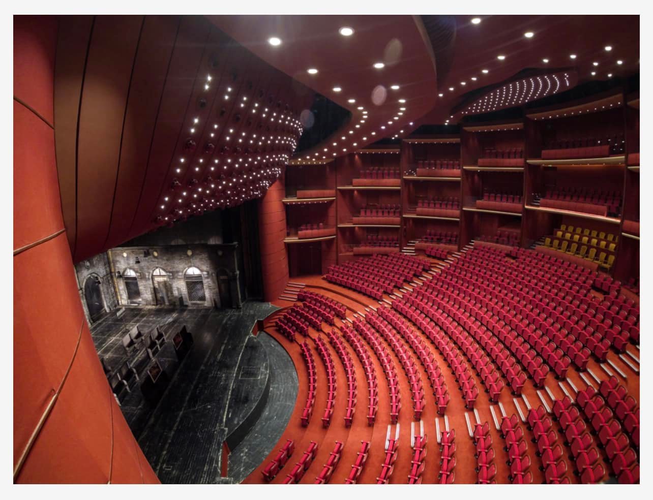 Teatrul Național București. Sursă foto: Lucian N. Romascanu
