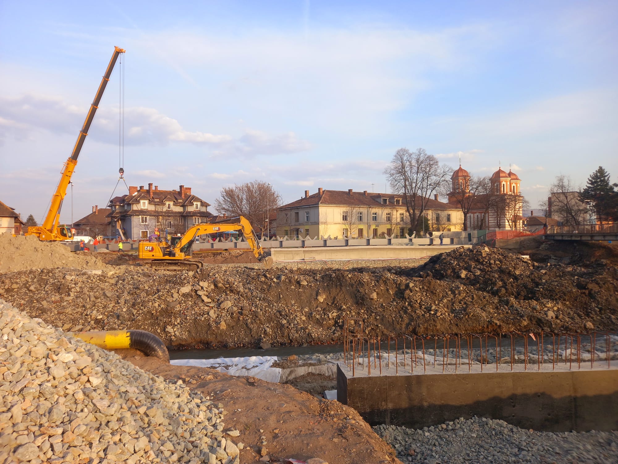 Lucrări la Podul Răsăritului