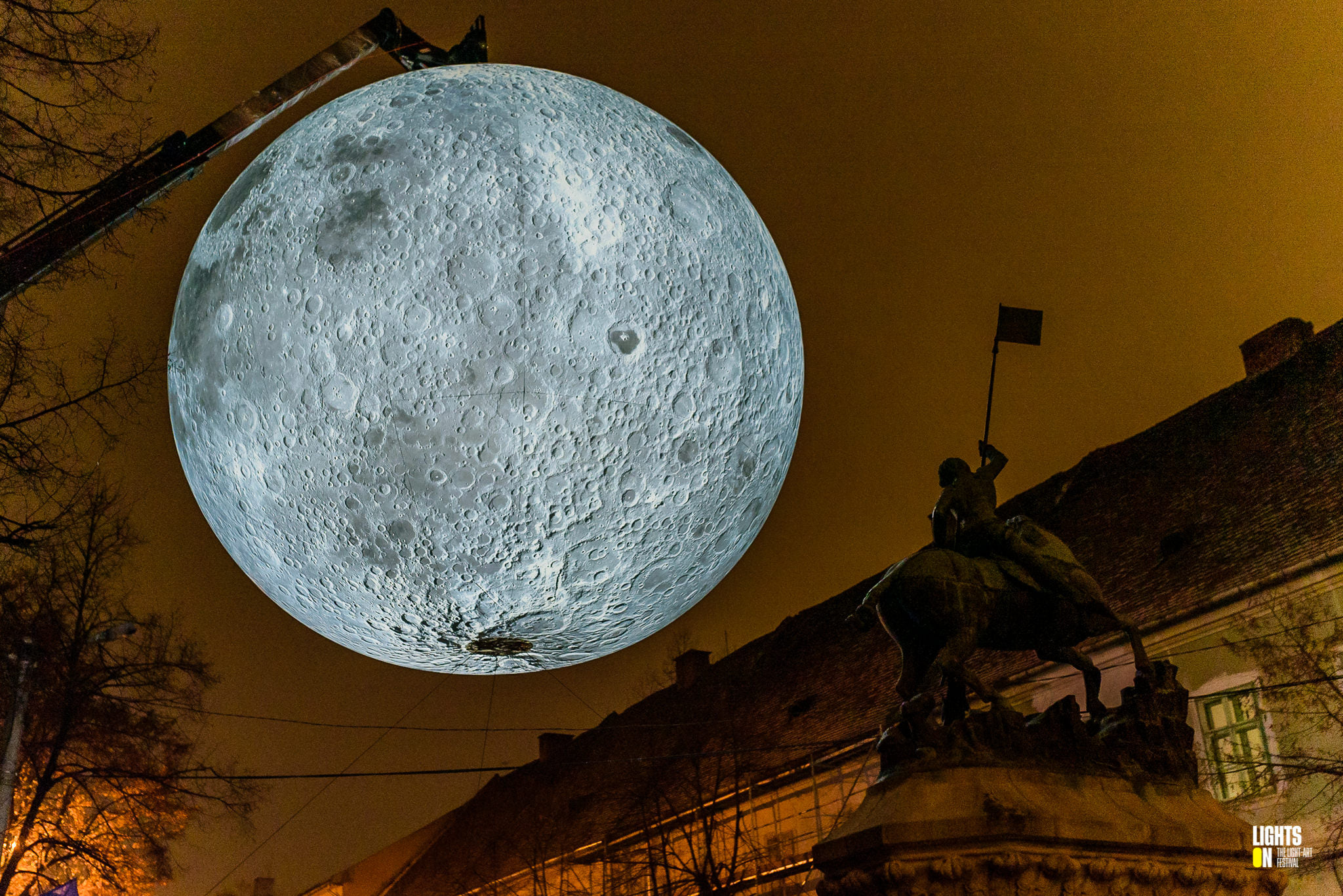 Luna