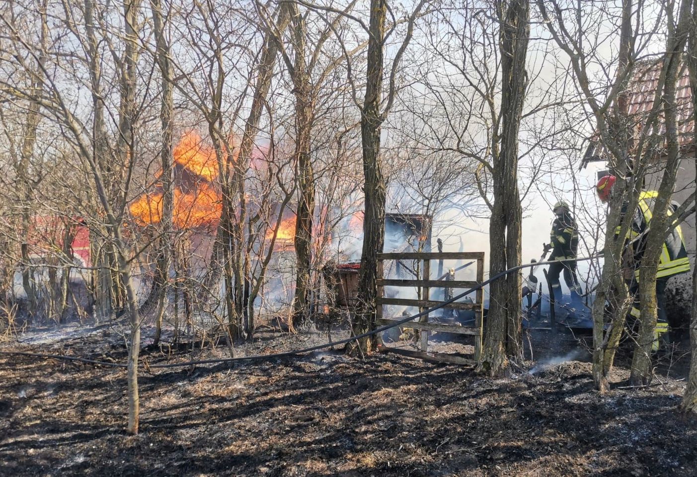 Incendiu în Copăceni! O anexă gospodărească s-a făcut scrum/ Sursă foto: ISU - Facebook/ Imagine generică