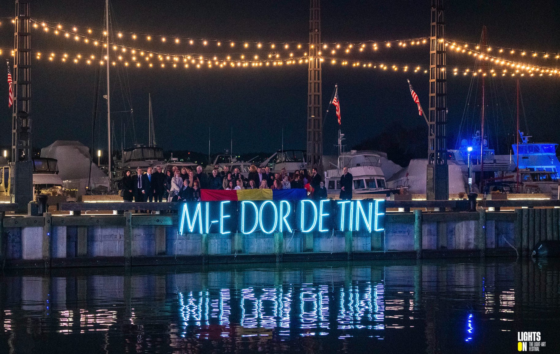 Instalația „Mi-e Dor De Tine” și-a încheiat călătoria în Capitala Americii. FOTO/ Sursă foto: Lights ON România