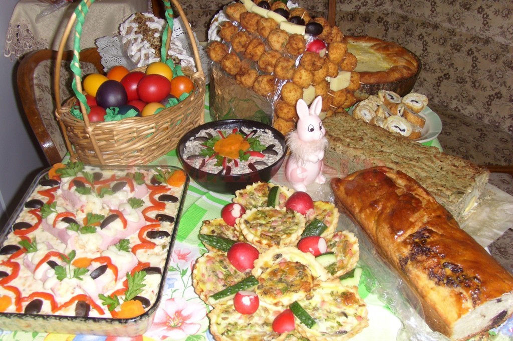 Peste 500 de lei pentru masa de Paște.