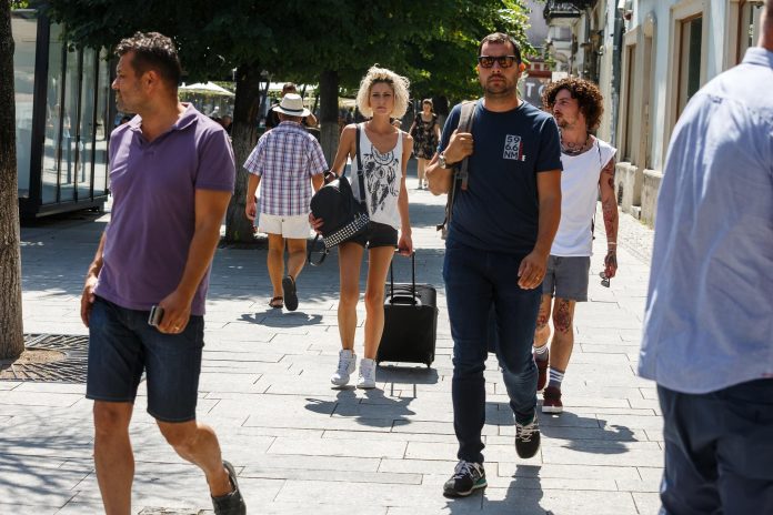Internship-urile vor trebui plătite în România. Cine va suporta costurile?